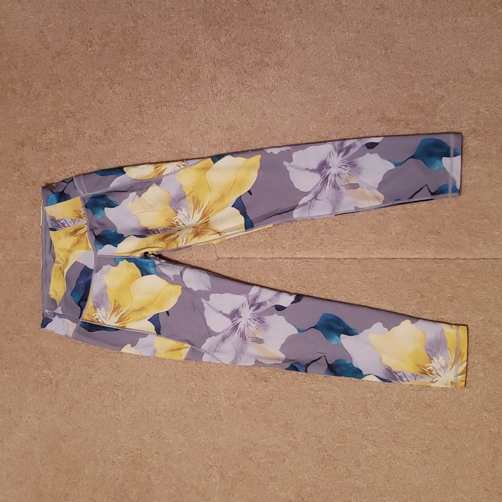 Calia by Carrie Underwood Women's Energize Floral Printed 7/8 Leggings